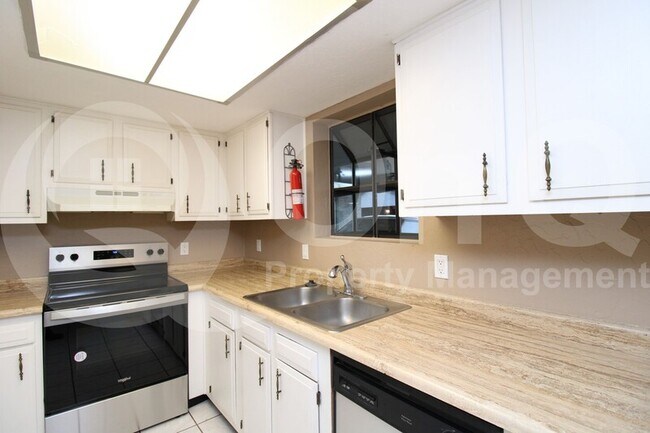Foto del edificio - 1500 N Sunview Pkwy