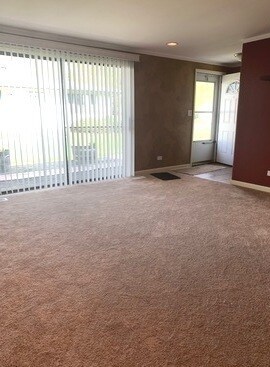 Foto del edificio - 829 Pondview Ct