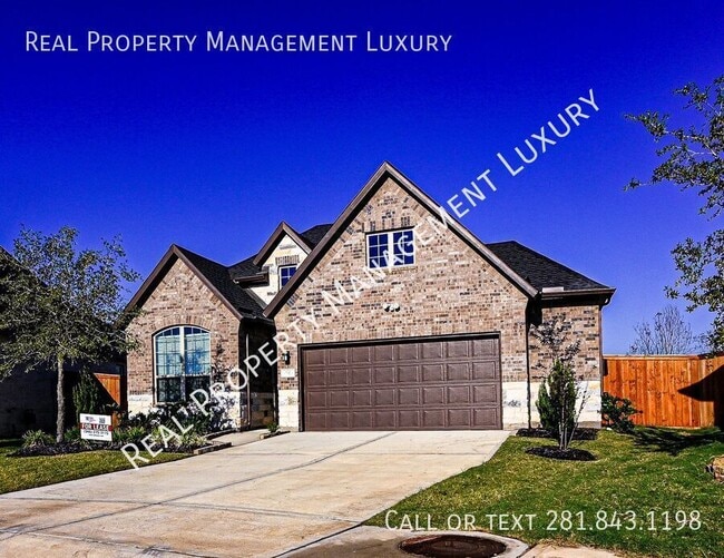 Building Photo - Stunning 3-Bedroom Home (with office) in t...