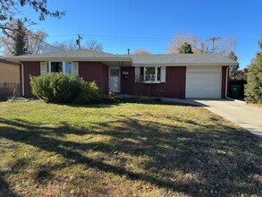 Building Photo - 1627 S Yarrow Ct