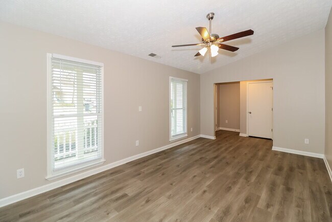 Building Photo - 4067 Keheley Glen Dr