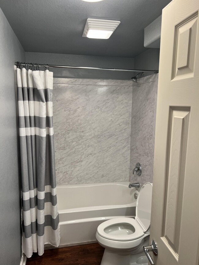 Building Photo - 12873 Pine Valley Cir