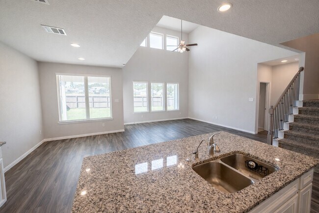 Foto del edificio - 1258 Sandstone Hls Dr