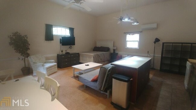 Foto del edificio - 180 Cedar Cir