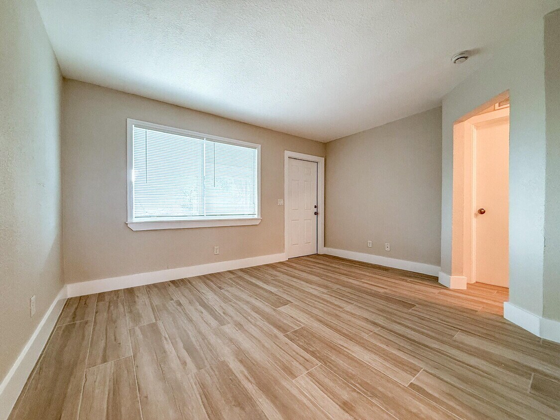 Foto principal - 710 10th St