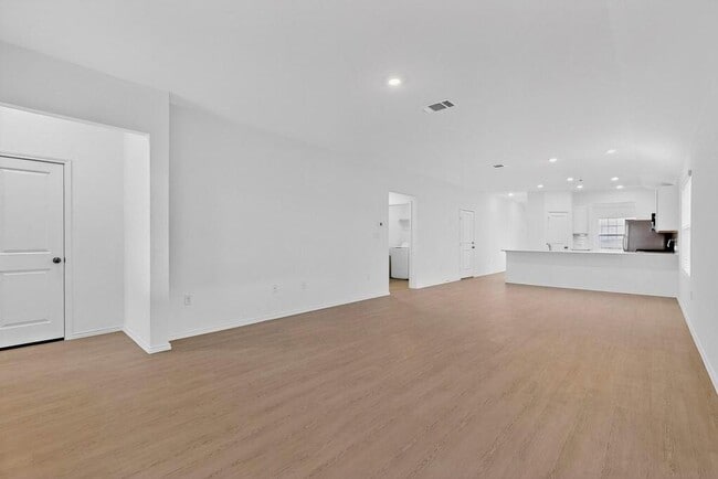 Foto del edificio - 107 Herald Dr