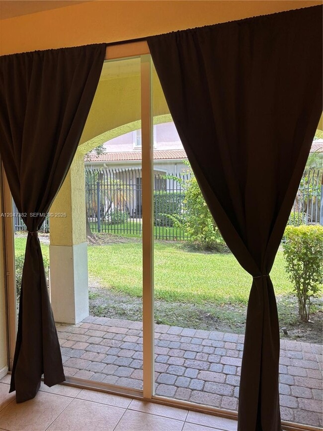 Foto del edificio - 2549 SW 83rd Terrace