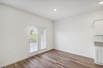 Building Photo - 505 Campeche Dr