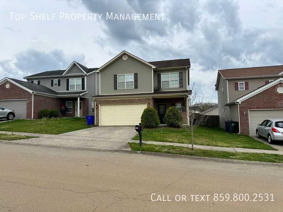 Foto principal - Beautiful 4 Bedroom in Kearney Ridge