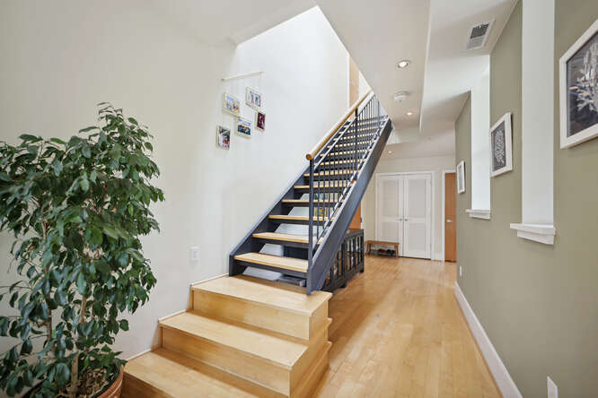 Primary Photo - 2914 11th St NW