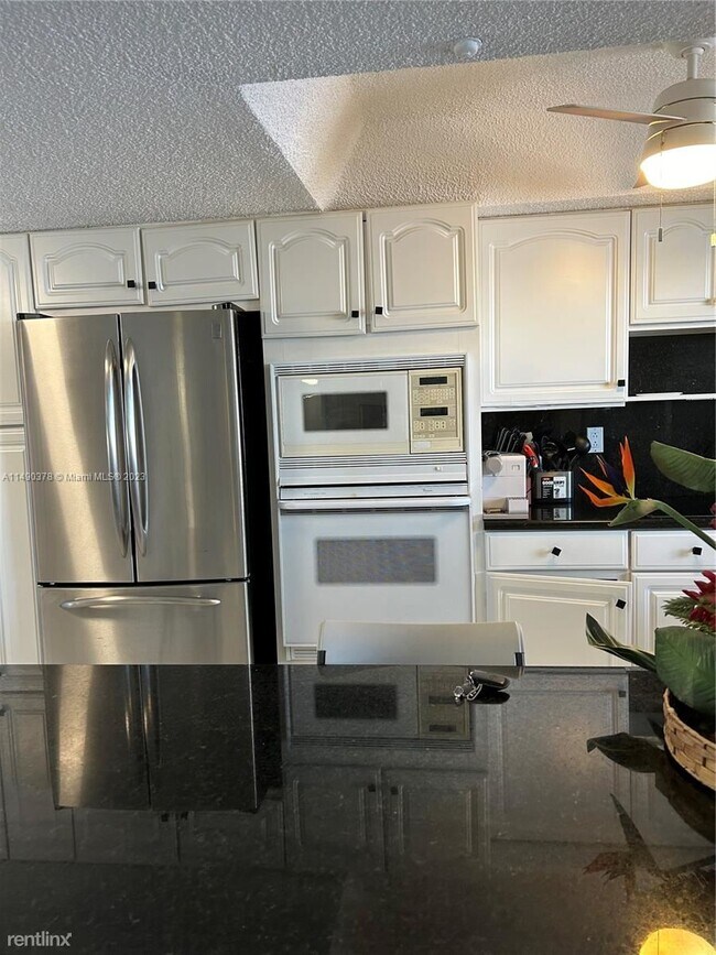 Foto del edificio - 3 br, 2.5 bath Townhome - 2781 NE 165th Te...