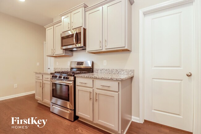 Building Photo - 644 Woolum Dr