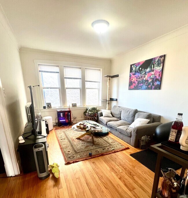 Building Photo - Charming North Park 2 Bedroom 1 Bath
