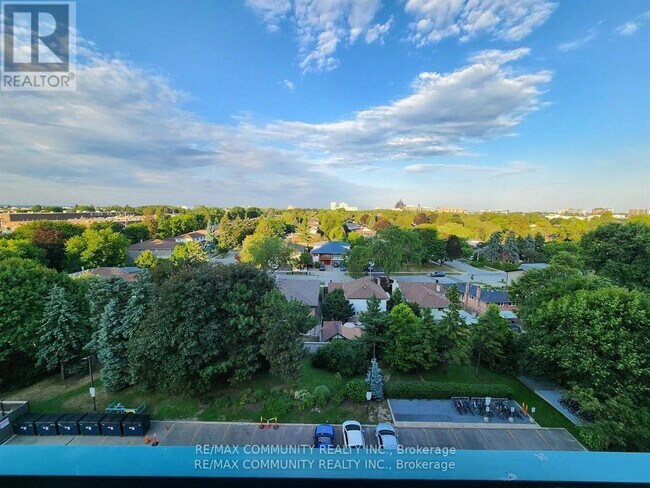 Photo du bâtiment - 4727 Sheppard Ave E