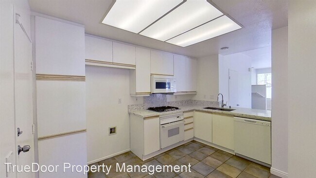 Foto del edificio - 2 br, 2.5 bath House - 1342 S. Country Gle...