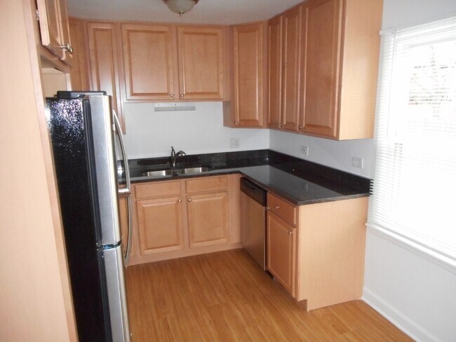 Photo - 240 N Smith St Apartment