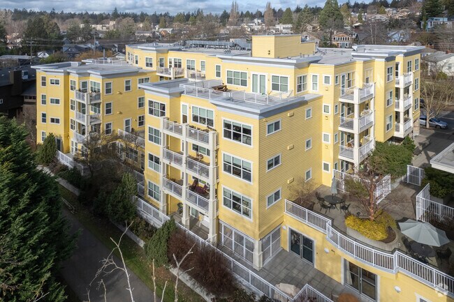 Exterior - Blakeley Commons