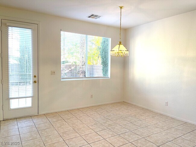 Foto del edificio - 4638 San Vito St