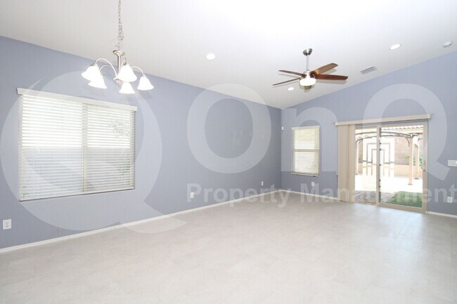 Building Photo - 2767 E Mews Rd