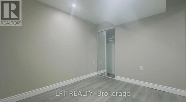 Building Photo - 26 Activa Ave