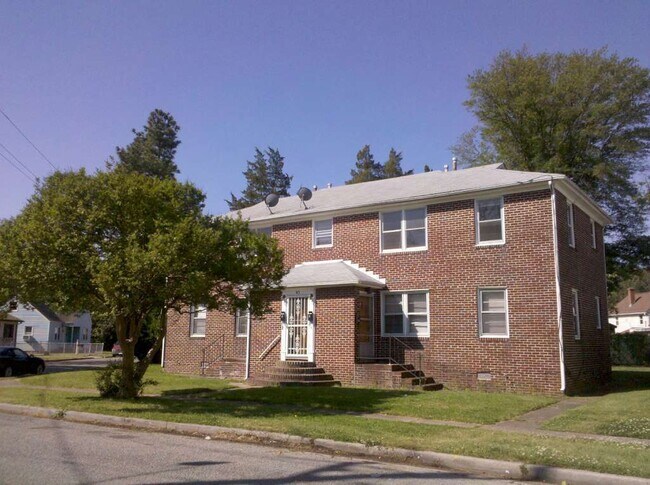 Building Photo - COZY 1 BED 1 BATH APARTMENT CRADOCK