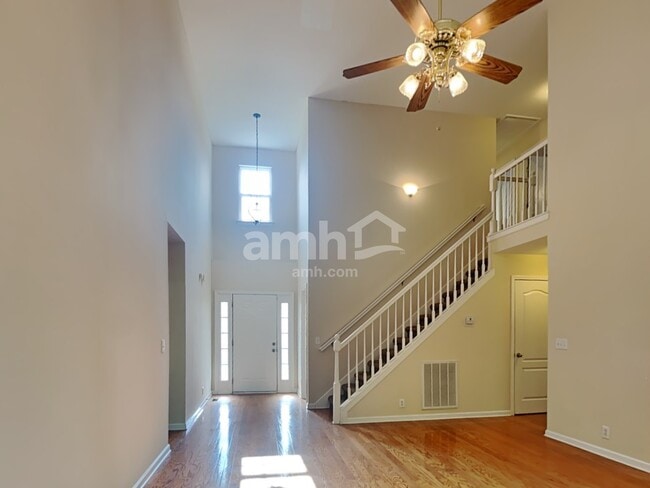 Building Photo - 3146 Jenkins Dr