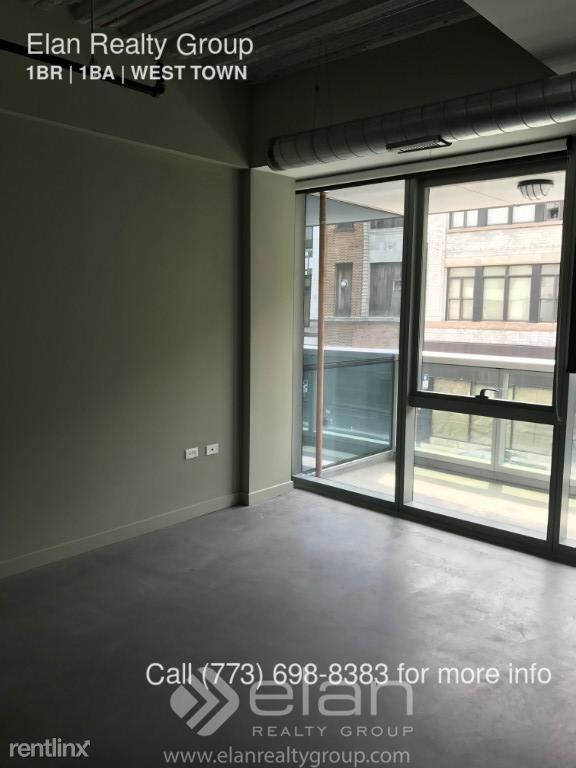 Foto del edificio - 1241 N Milwaukee Ave