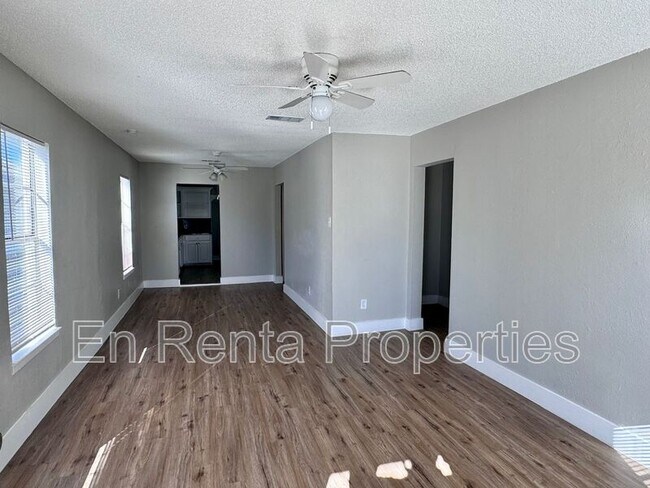 Foto del edificio - 716 W Broadus St