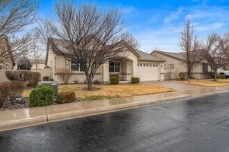 Building Photo - 11060 Colton Dr