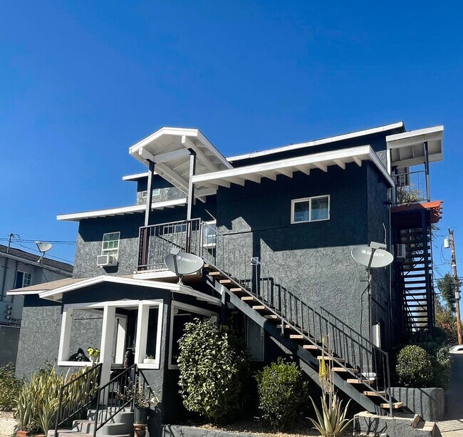Building Photo - 3408 Folsom St