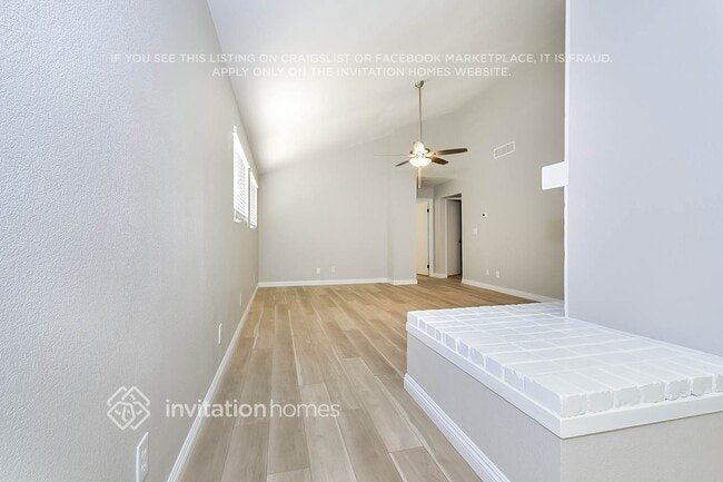Building Photo - 4112 N Broadriver Dr