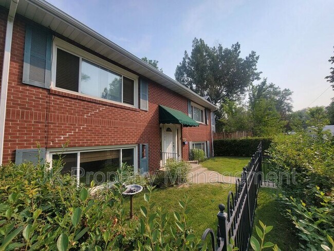 Building Photo - 1305 2nd Ave N