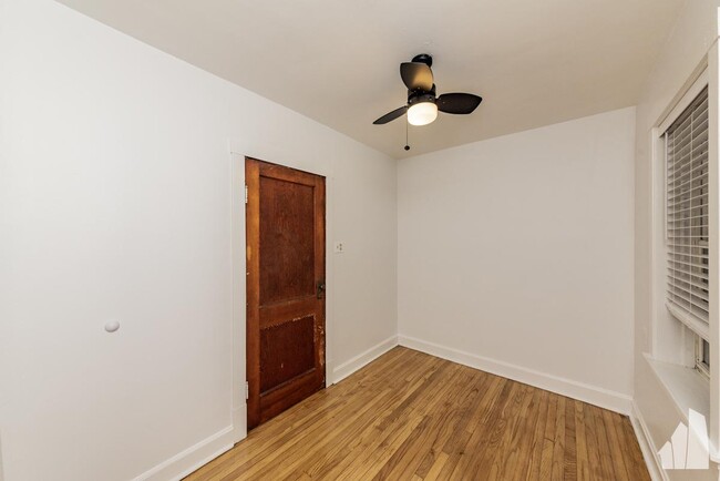 Building Photo - 2 bedroom in Chicago IL 60618