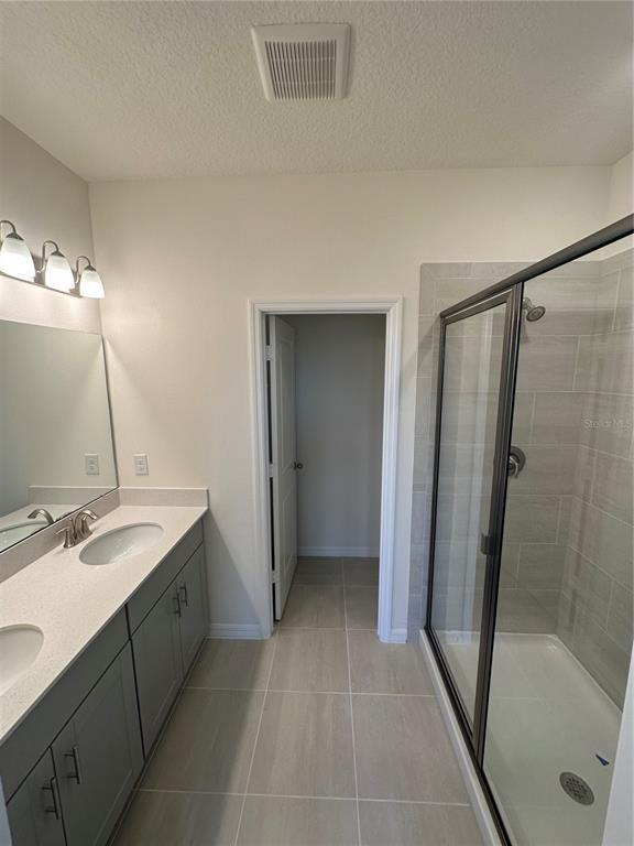 Foto del edificio - 4361 Small Creek Rd