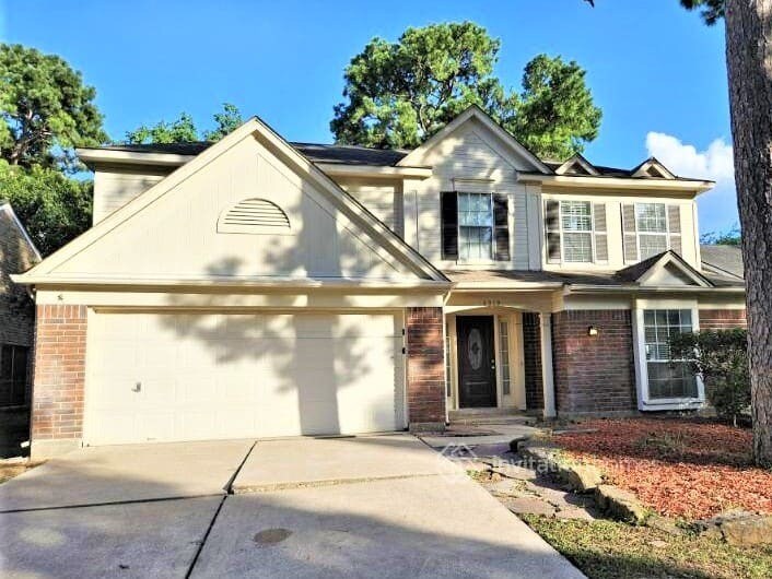 Primary Photo - 8919 Village Hills Dr