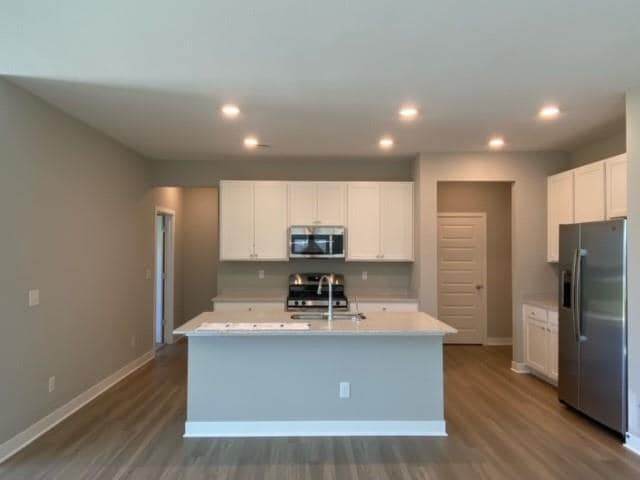 Building Photo - 2961 Bannerbrook Dr
