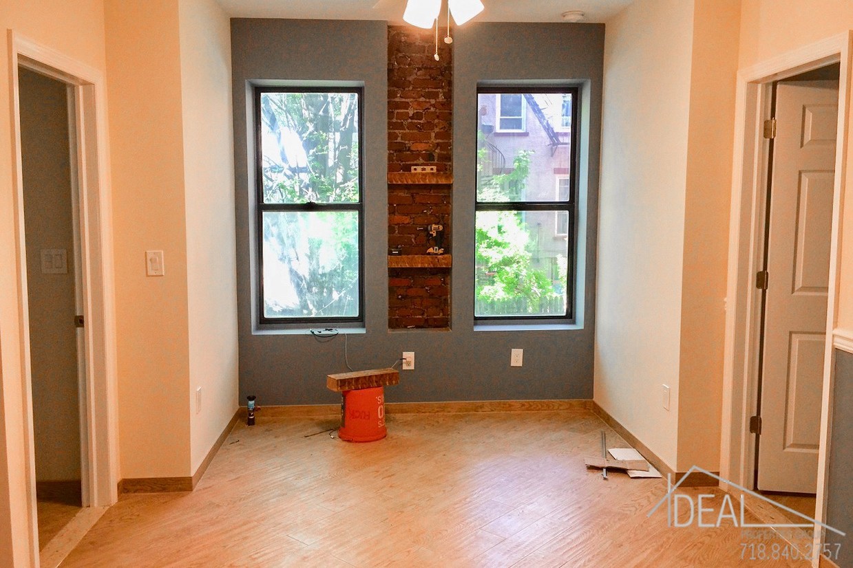 Primary Photo - Park Slope Parlor Level Two Bedroom