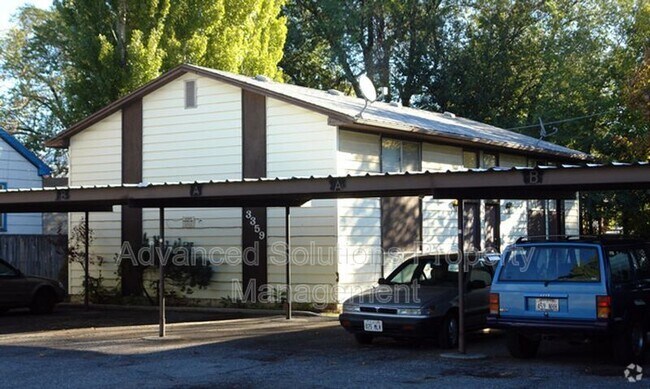 Building Photo - 3359 S Edison St