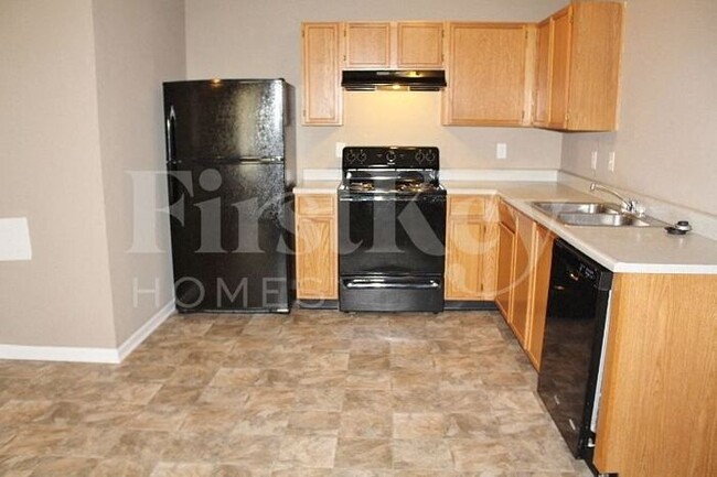 Building Photo - 10605 Glenayr Dr