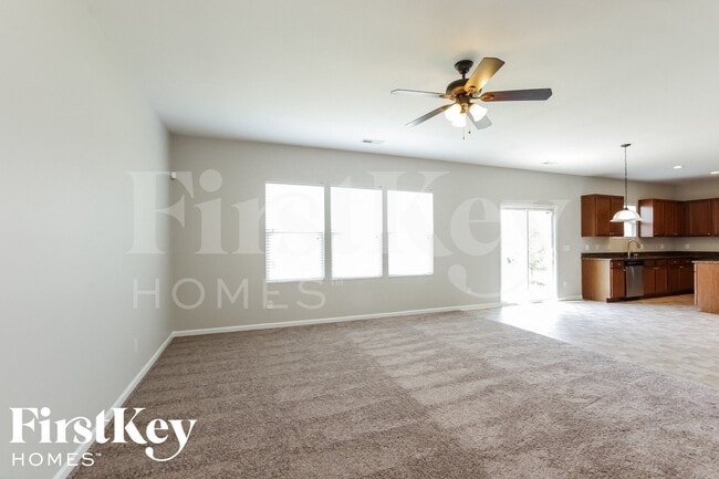 Foto del edificio - 12429 Bending Branch Rd