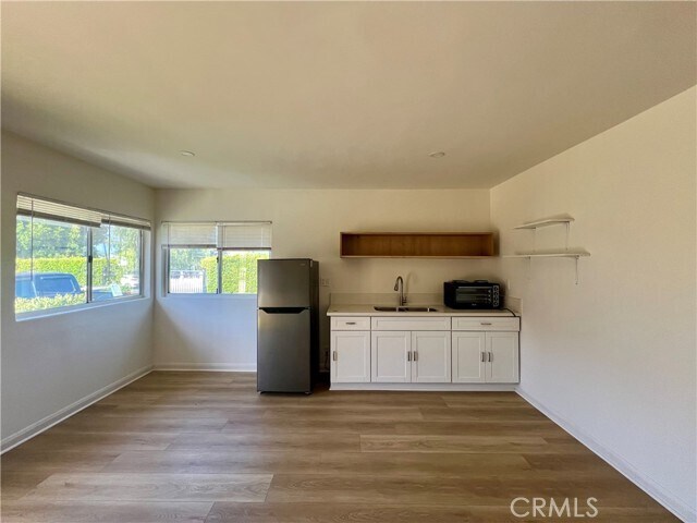 Foto principal - 5920 Willowcrest Ave