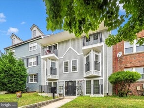 Building Photo - 1826 Independence Ave SE