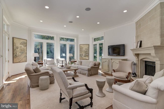 Building Photo - 9719 Avenel Farm Dr