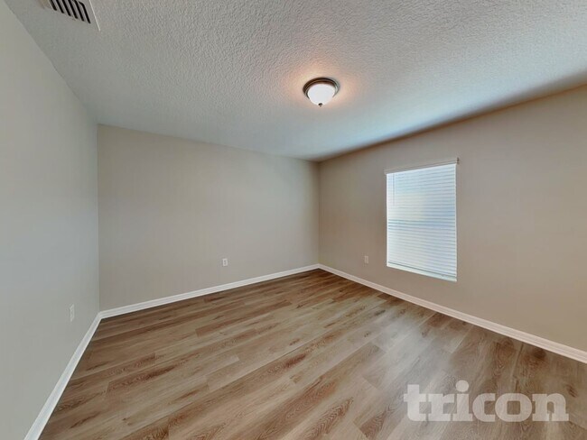 Foto del edificio - 1130 Alloway Ave