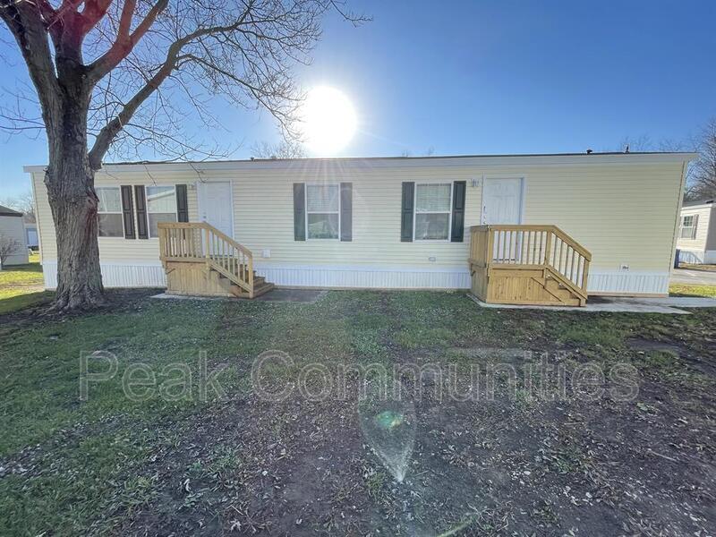 Foto del edificio - 560 Shady Brook Hts