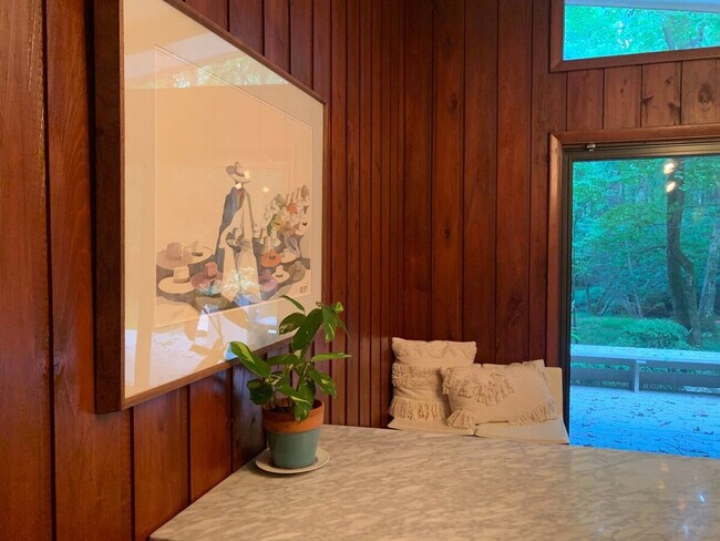 Foto del edificio - 603 Rock Creek Rd