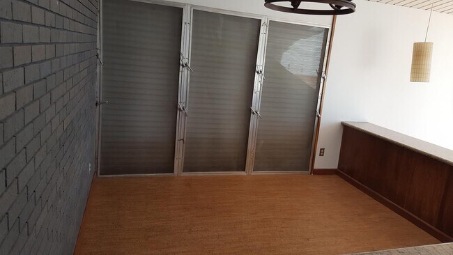 Foto del edificio - 609 Beverly Dr