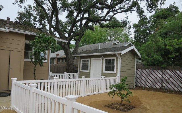 Building Photo - 240 W Lime Ave