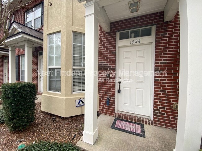 Building Photo - 1524 Fieldview Dr