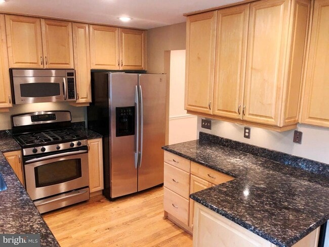Foto del edificio - 7109 Captains Cove Ct